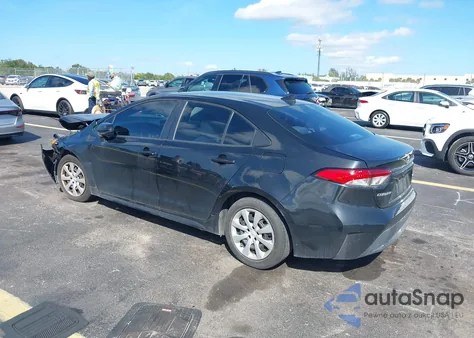 2021 Toyota Corolla Le z USA, uszkodzony, nr VIN 5YFEPMAE0MP169000